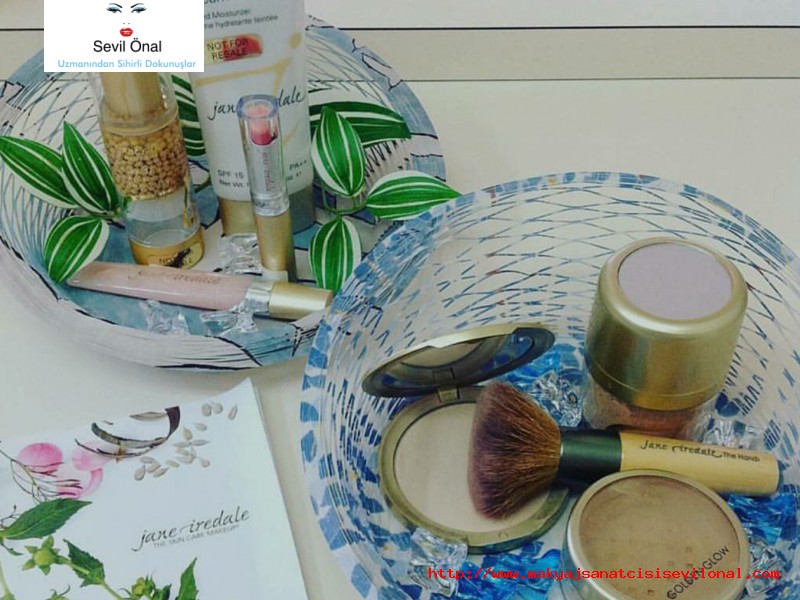 JANE İREDALE Sevil Onal Makyaj Sanatçısı