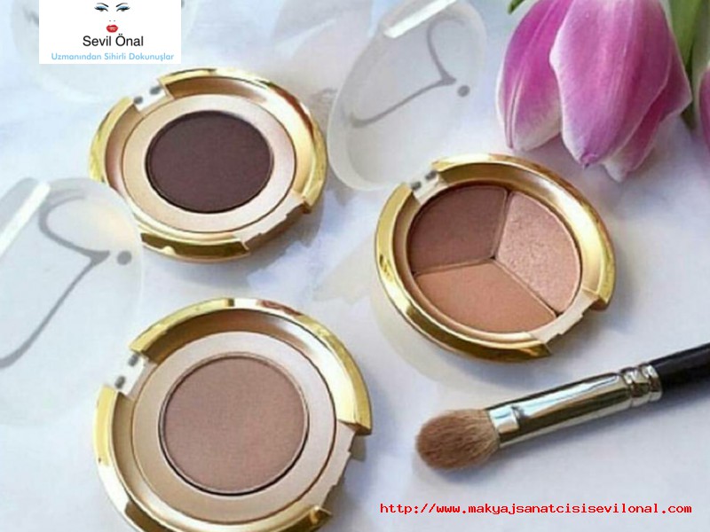 JANE İREDALE Sevil Onal Makyaj Sanatçısı