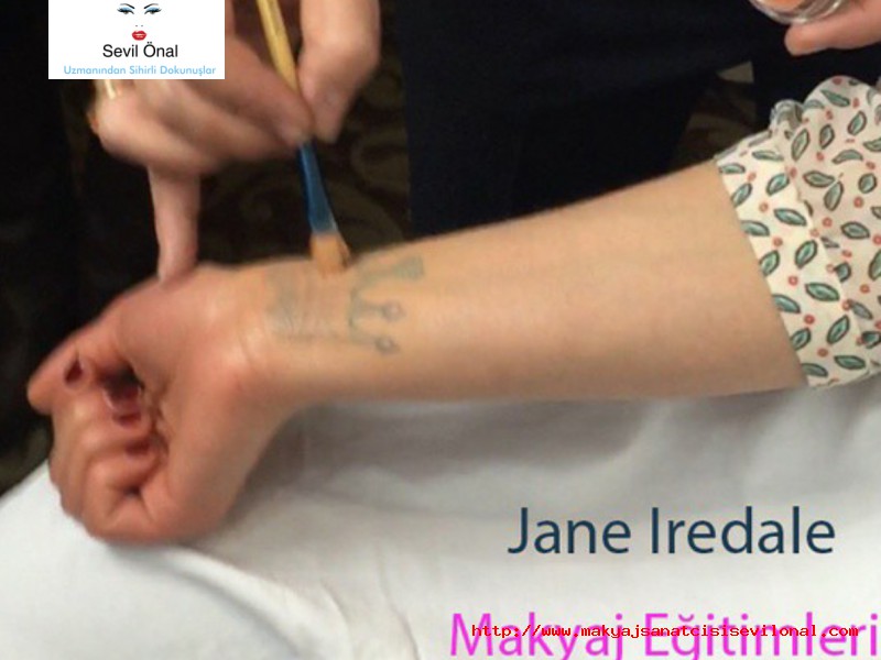 JANE İREDALE Sevil Onal Makyaj Sanatçısı